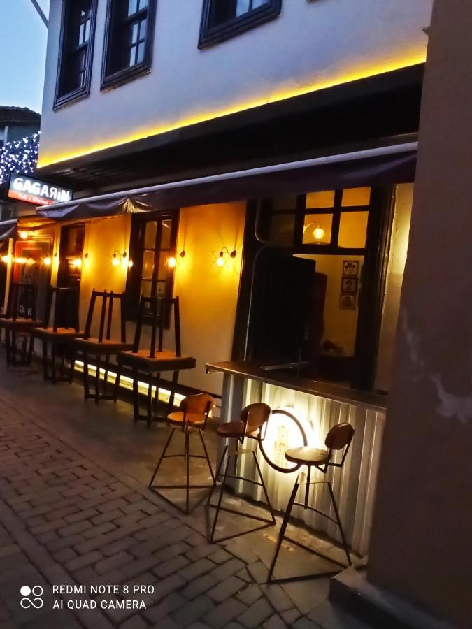 Gagarin Pub & Hotel Antalya Exterior photo